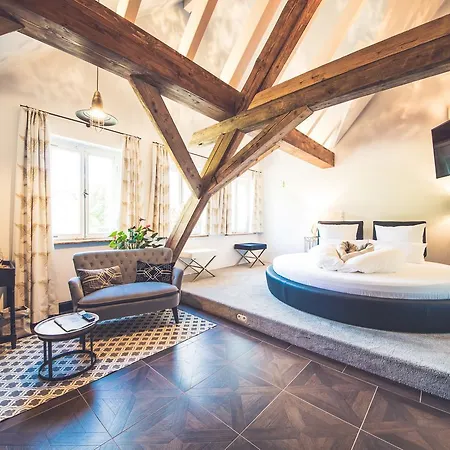 Säge Hotel 3*